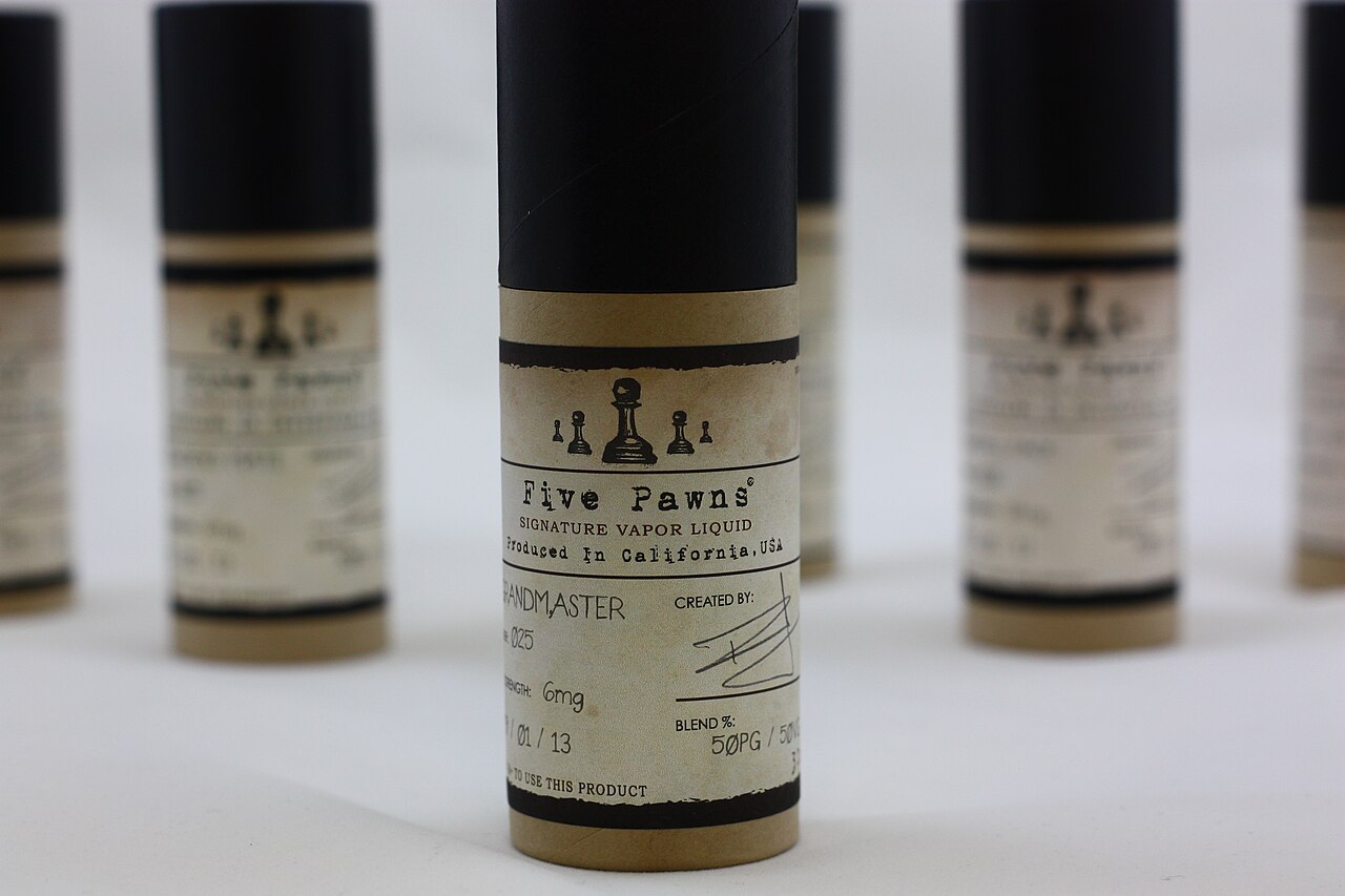 電子煙油 e-liquid 瓶裝示意